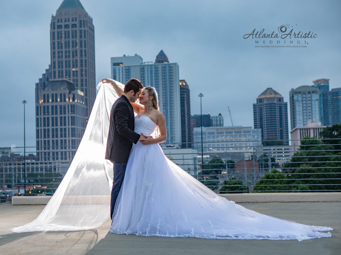 Atlanta's Best wedding Photographers at AtlantaArtisticWeddings capture beautiful weddings and share wedding advice for bride and grooms